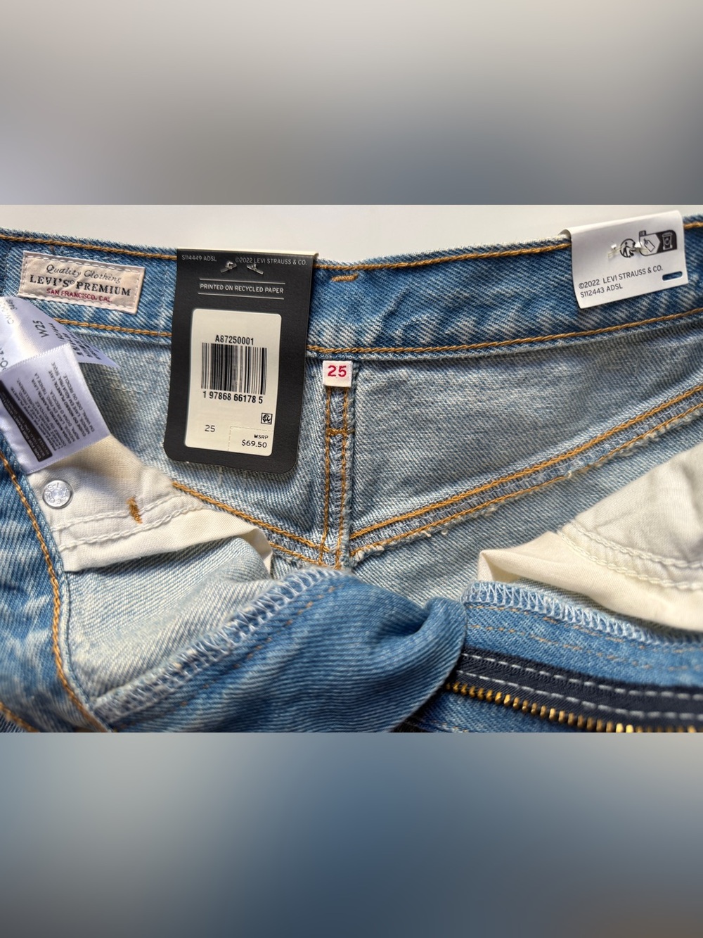 NWT Levi's Premium High-Rise A-Line Flounce Mini Denim Skirt Blue-Medium Wash 25 - Picture 7 of 12